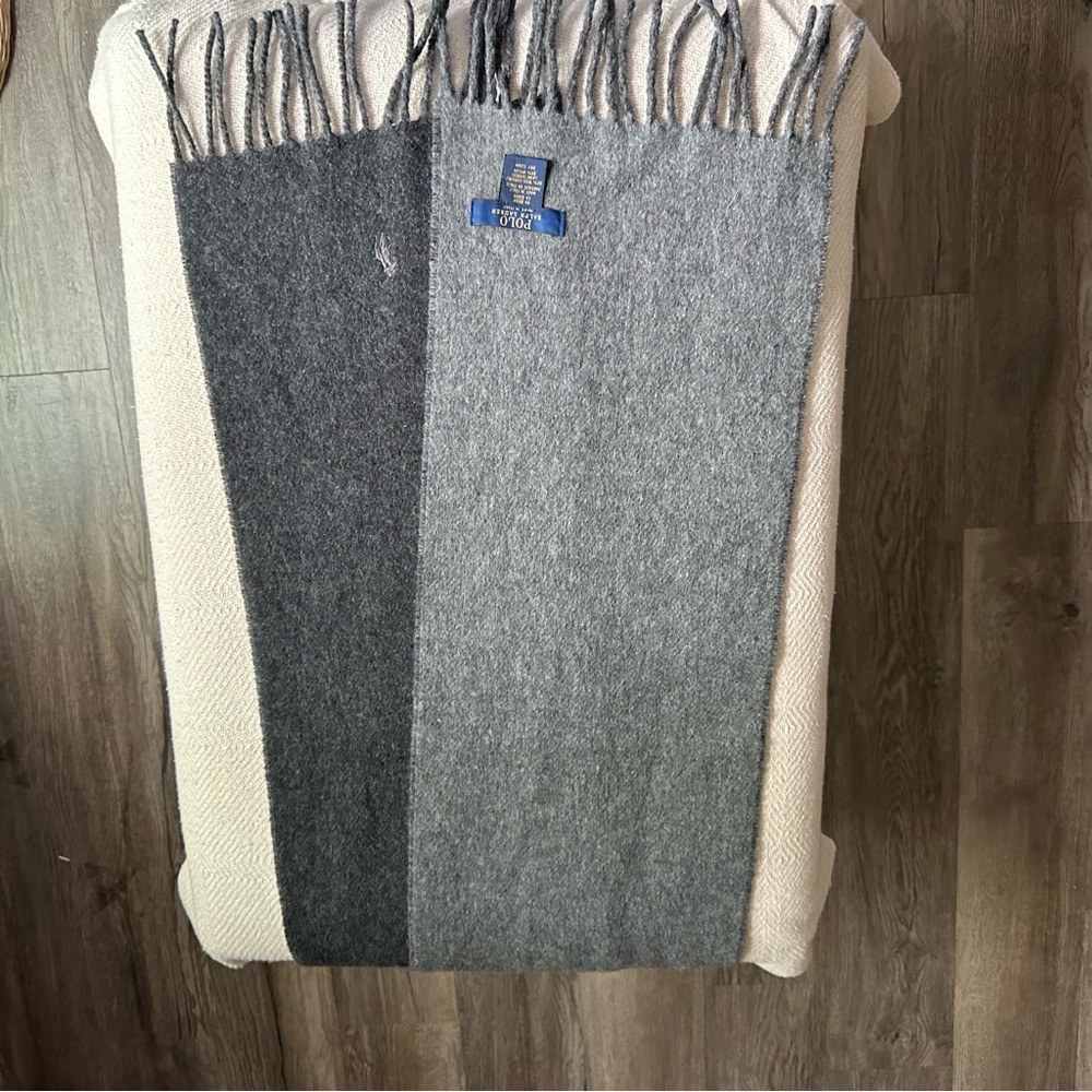 Polo Ralph REVERSIBLE WOOL-BLEND SCARF - Picture 5 of 9